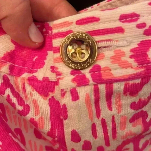 Lilly Pulitzer The Liana Short Magenta Tons of Fun-Sz 2 - Picture 4 of 6